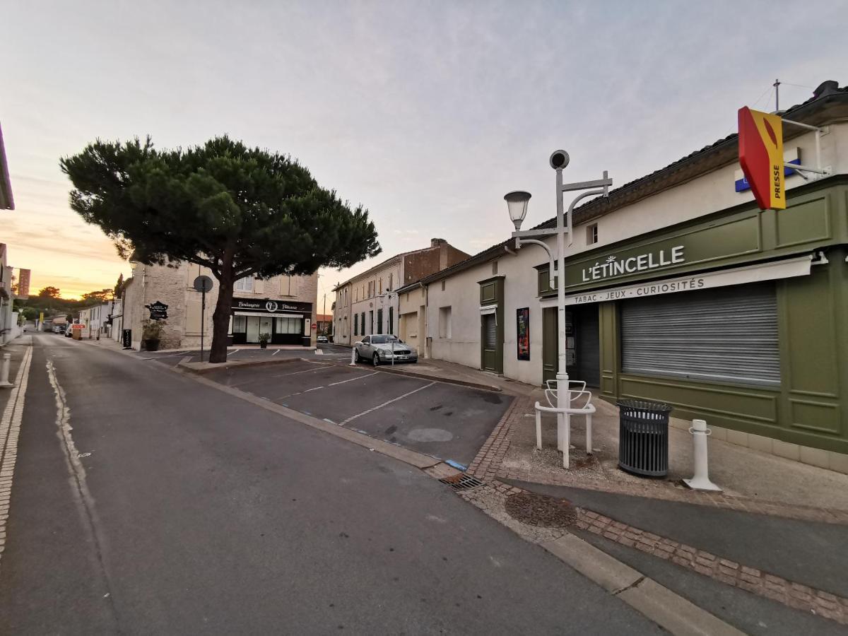 Charmant Appartement Dans Centre Meschers/Gironde Ngoại thất bức ảnh